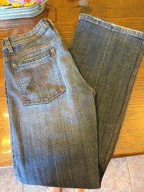 7 For All Mankind Women's Faded Blue Bootcut Jeans